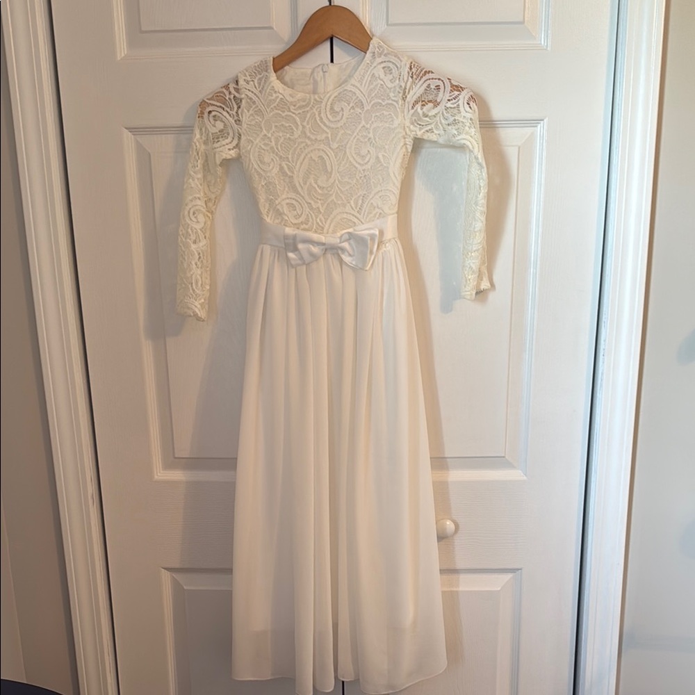 Charming Lace Kids Dress with Bow Accent